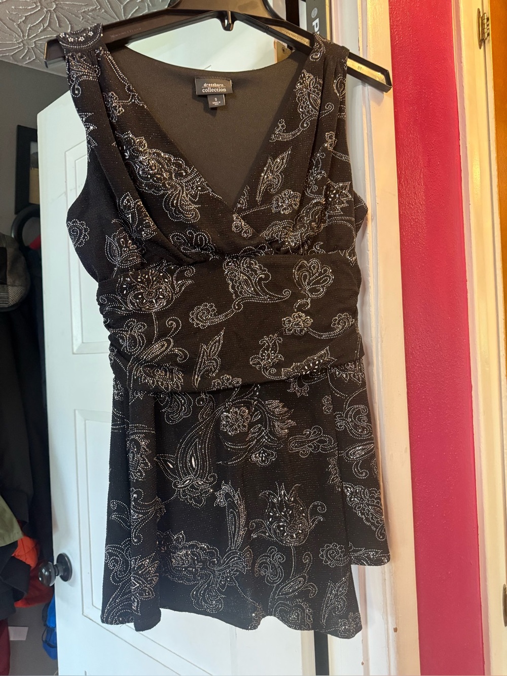 Sleeveless V-Neck Silver Paisley Sparkle Top, never worn!